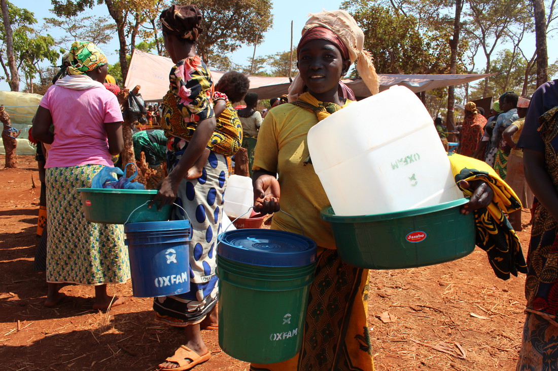 Oxfam teams are on the ground in Nyarugusu refugee camp providing material and technical support to deliver life- saving clean water, construct latrines, as well as to educate the refugee population about the crucial importance of good hygiene in preventing disease.